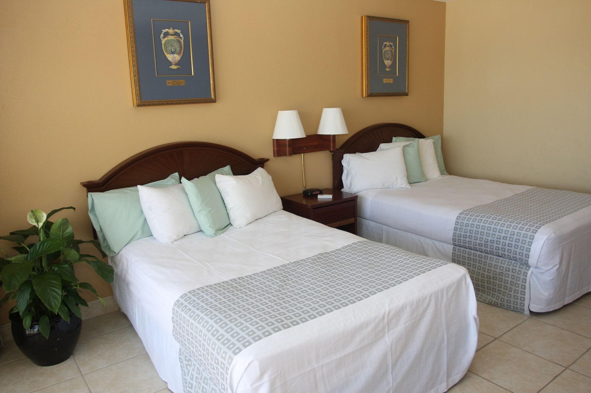 Makai Beach Hotel 2*
