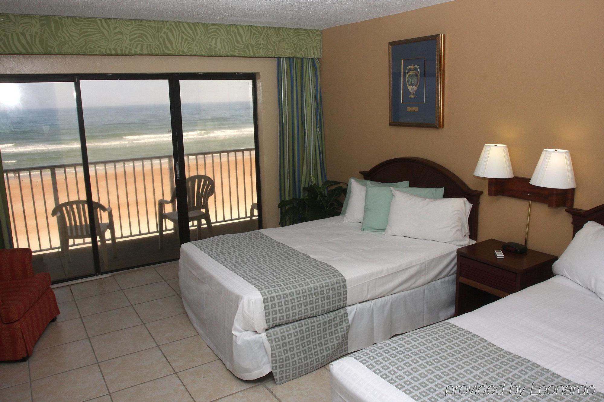 Makai Beach Hotel