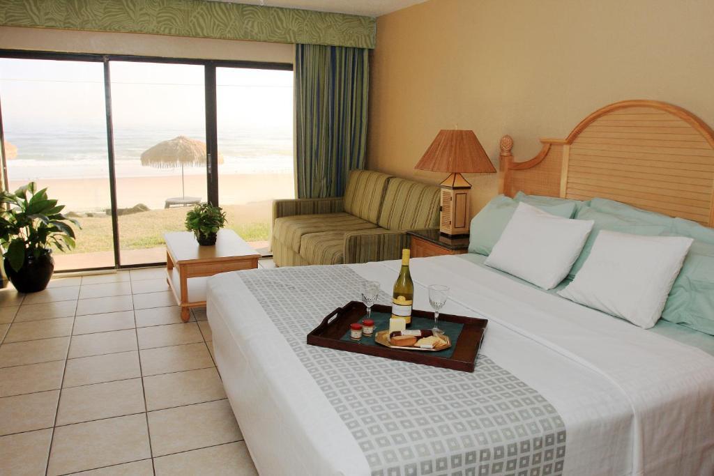 Makai Beach Hotel 2*